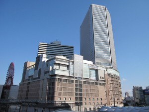 1280px-Umeda_Hankyu_Department_Store[1]